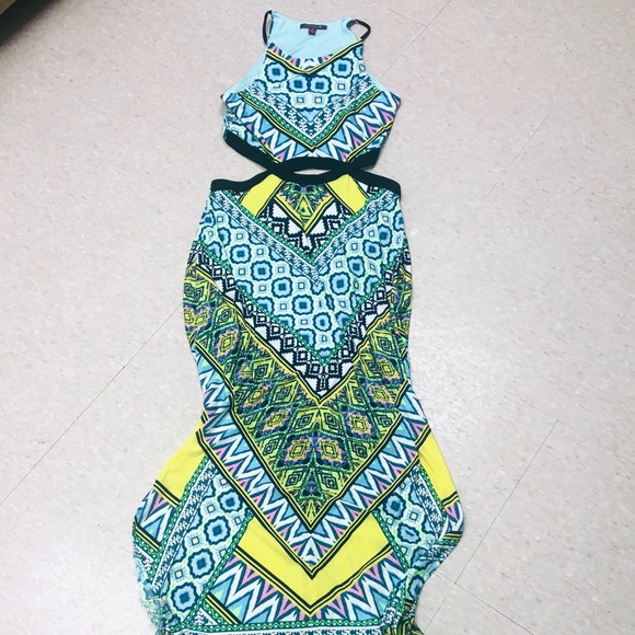 Grievergate Dresses & Skirts - 4/$25 Sale. Women’s Maxi Dress (Medium)